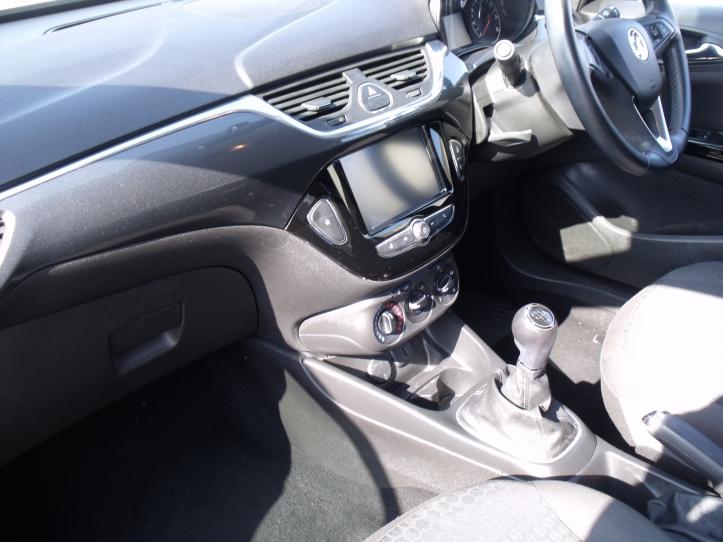 DV67 EEP - Vauxhall Corsa 1.4 Design 3 Door Hatchback 1398cc