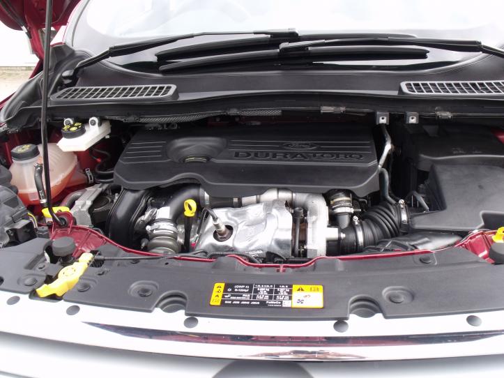 GX17AWH - Ford Kuga Zetec 1.5 TDCI Diesel 5 Door Hatchback 1499cc